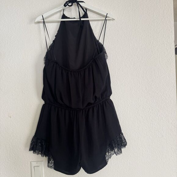 Guess Romper Size Medium Black "Flirty" Lace Trim Soft Y2K Backless Date Night - Picture 5 of 16